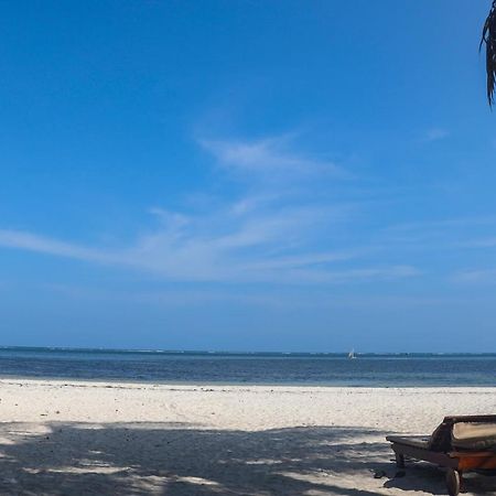 Mombasa Vacations Lux Beach Apartment A19 エクステリア 写真