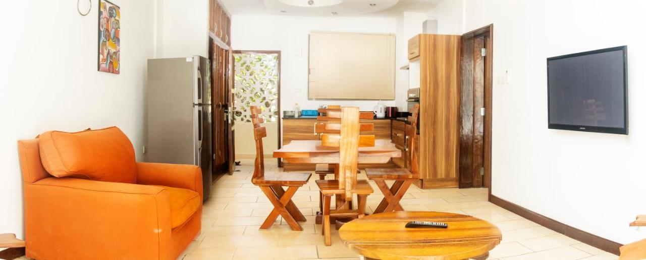 Mombasa Vacations Lux Beach Apartment A19 エクステリア 写真